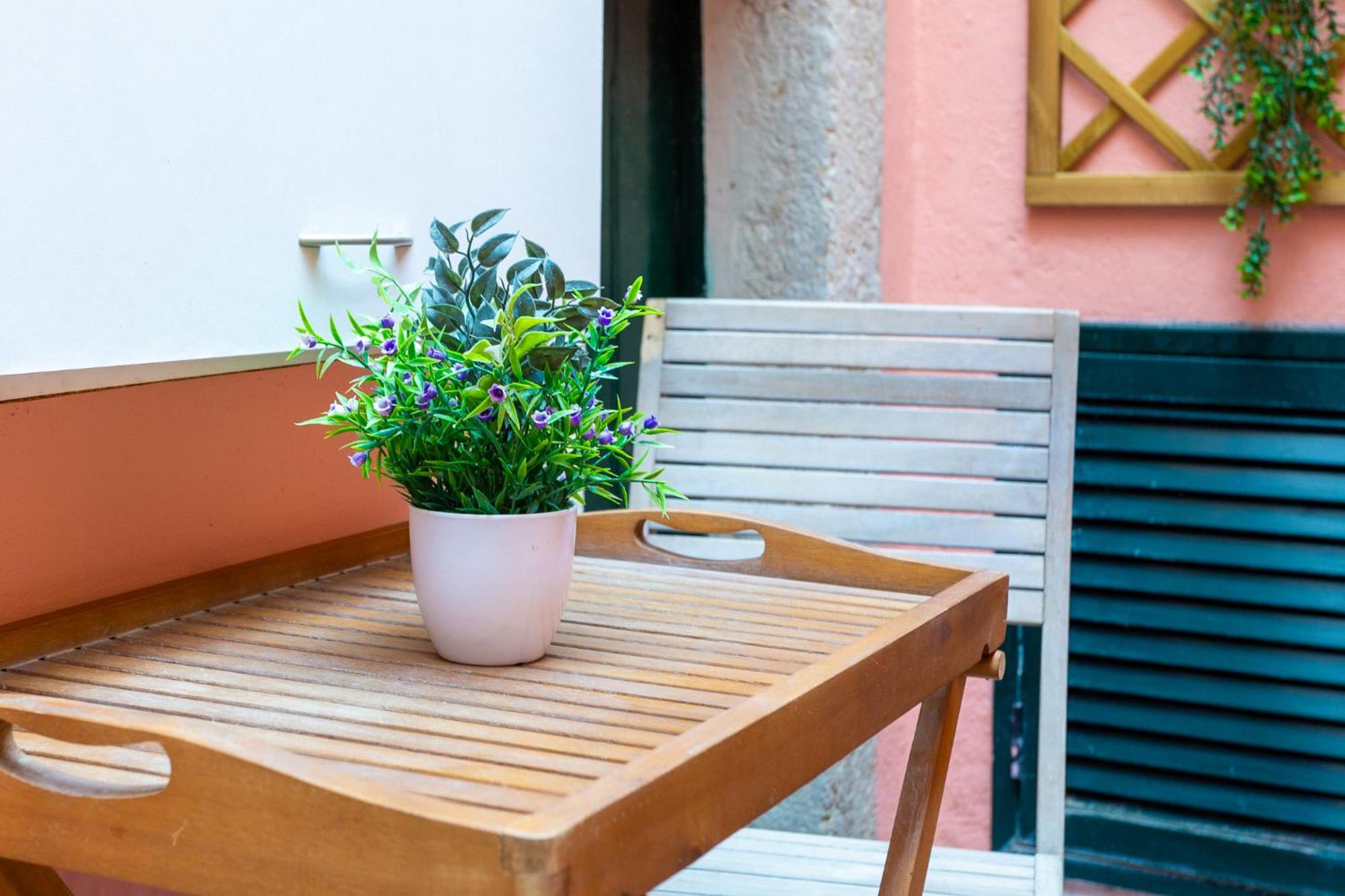 Camoes Lounge Apartment W/Courtyard Lisboa Exterior foto